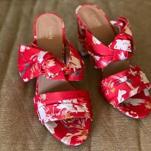 LEWITT  Size 38 Red Floral
